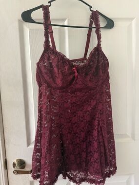 NWT Women's Burgundy Lace Babydoll Chemise